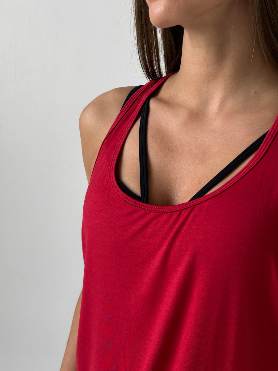 Спортивная майка с сужением на спине (без чашек)