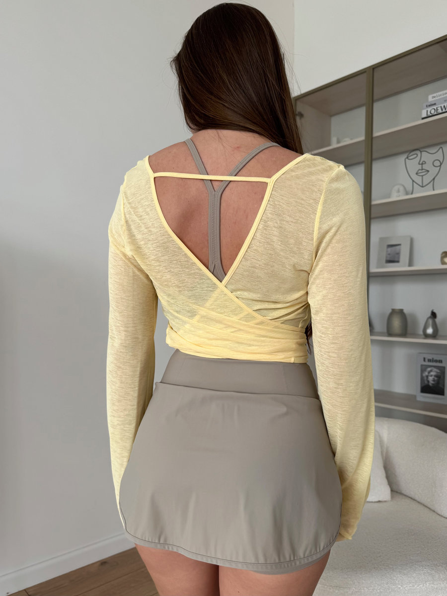 Лонгслив полупрозрачный с открытой спиной