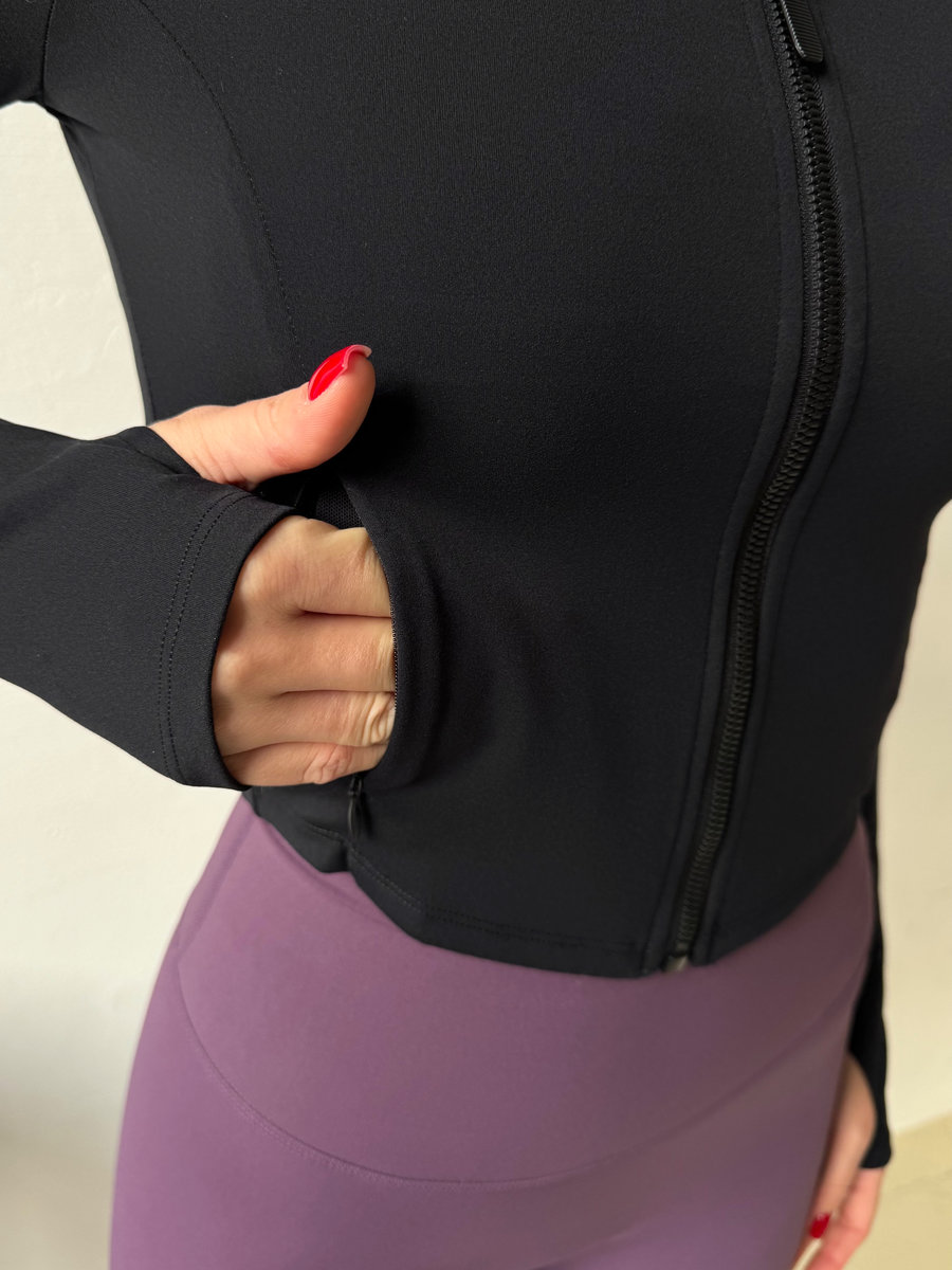 Рашгард средней длины на замке