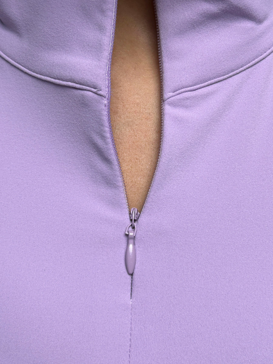 Спортивный рашгард средней длины с полузамком