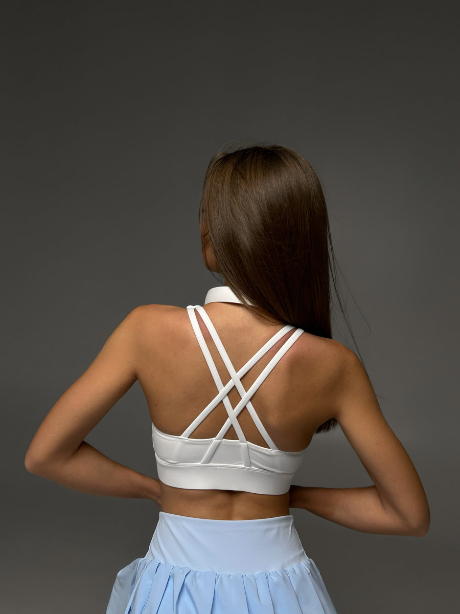 Спортивное бра с перекрещивающимися бретелями на спине (замок на груди)