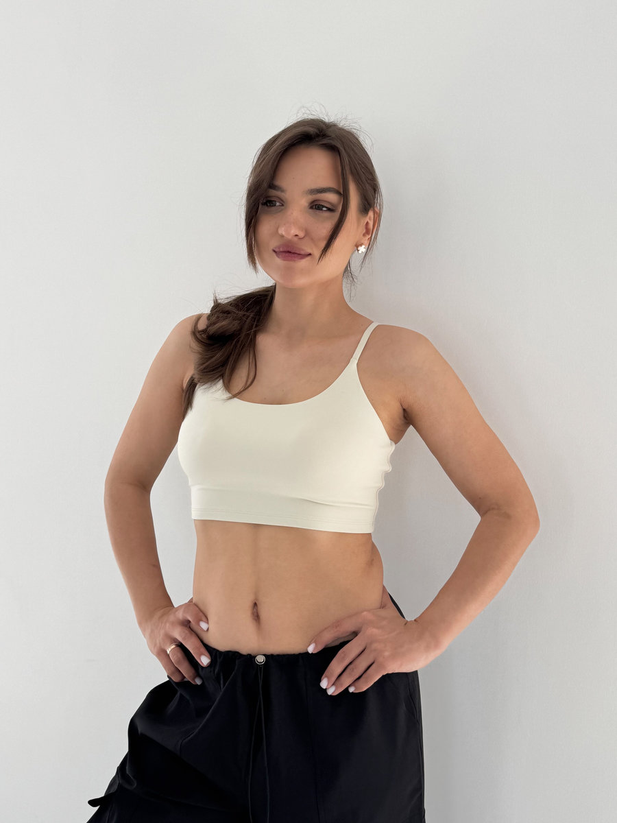 Топ c тонкими бретелями (Без застежки)