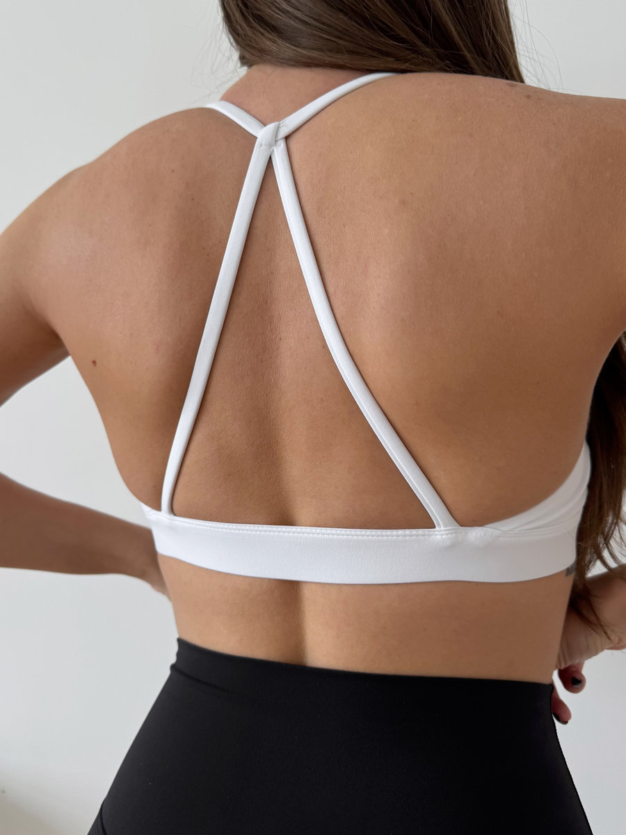 Бра с  тонкими бретелями в форме треугольника на спине (Без застежки)