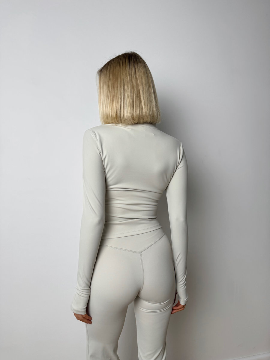 Спортивный рашгард средней длины на молнии спереди