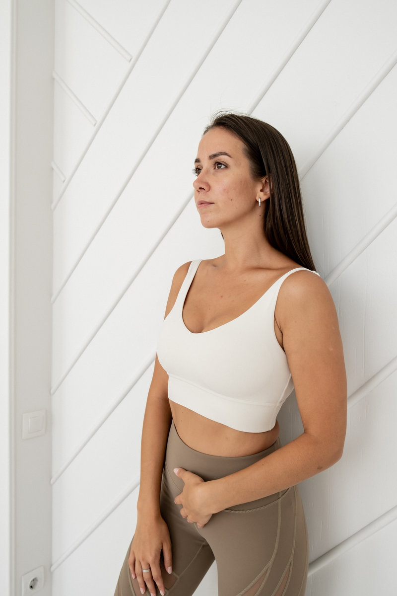 Топ простой удлиненный с глубоким вырезом на спине (Без застежки)