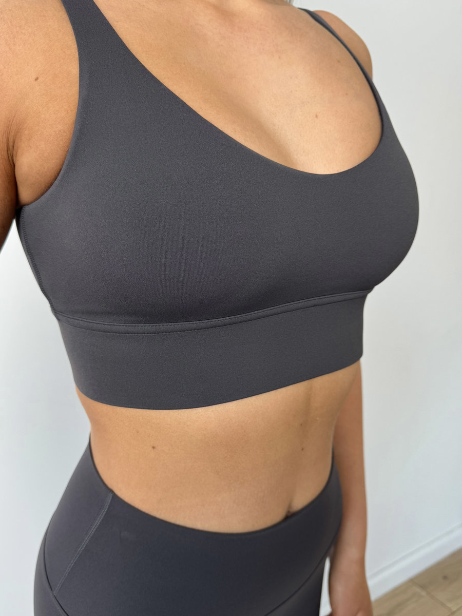 Топ простой удлиненный с глубоким вырезом на спине (Без застежки)