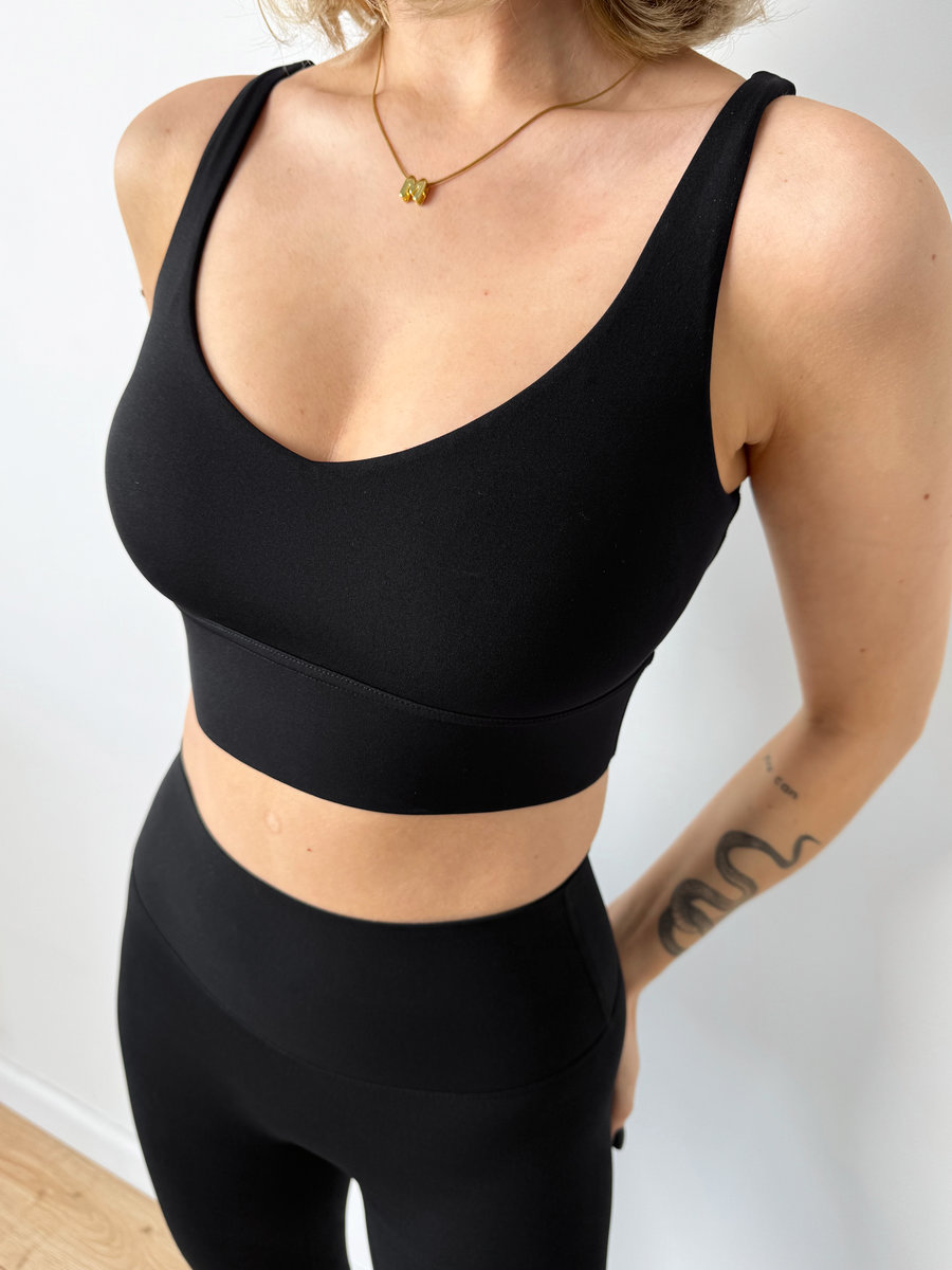 Топ простой удлиненный с глубоким вырезом на спине (Без застежки)