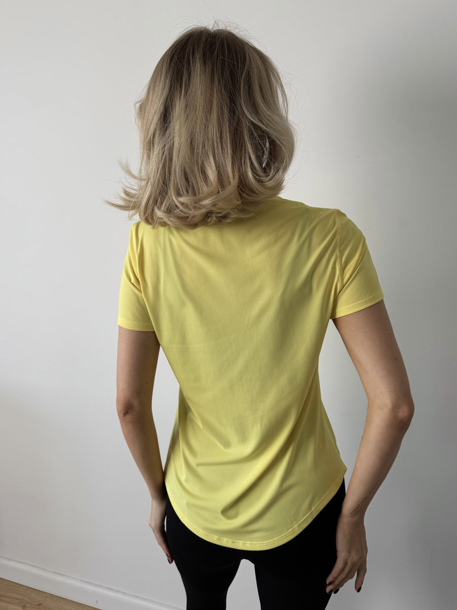 Классическая футболка со скругленным низом