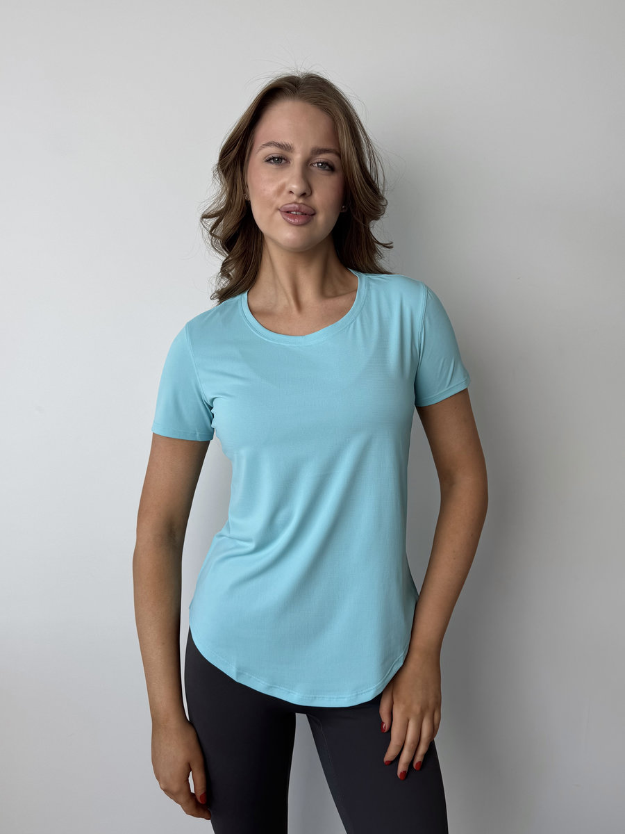 Классическая футболка со скругленным низом