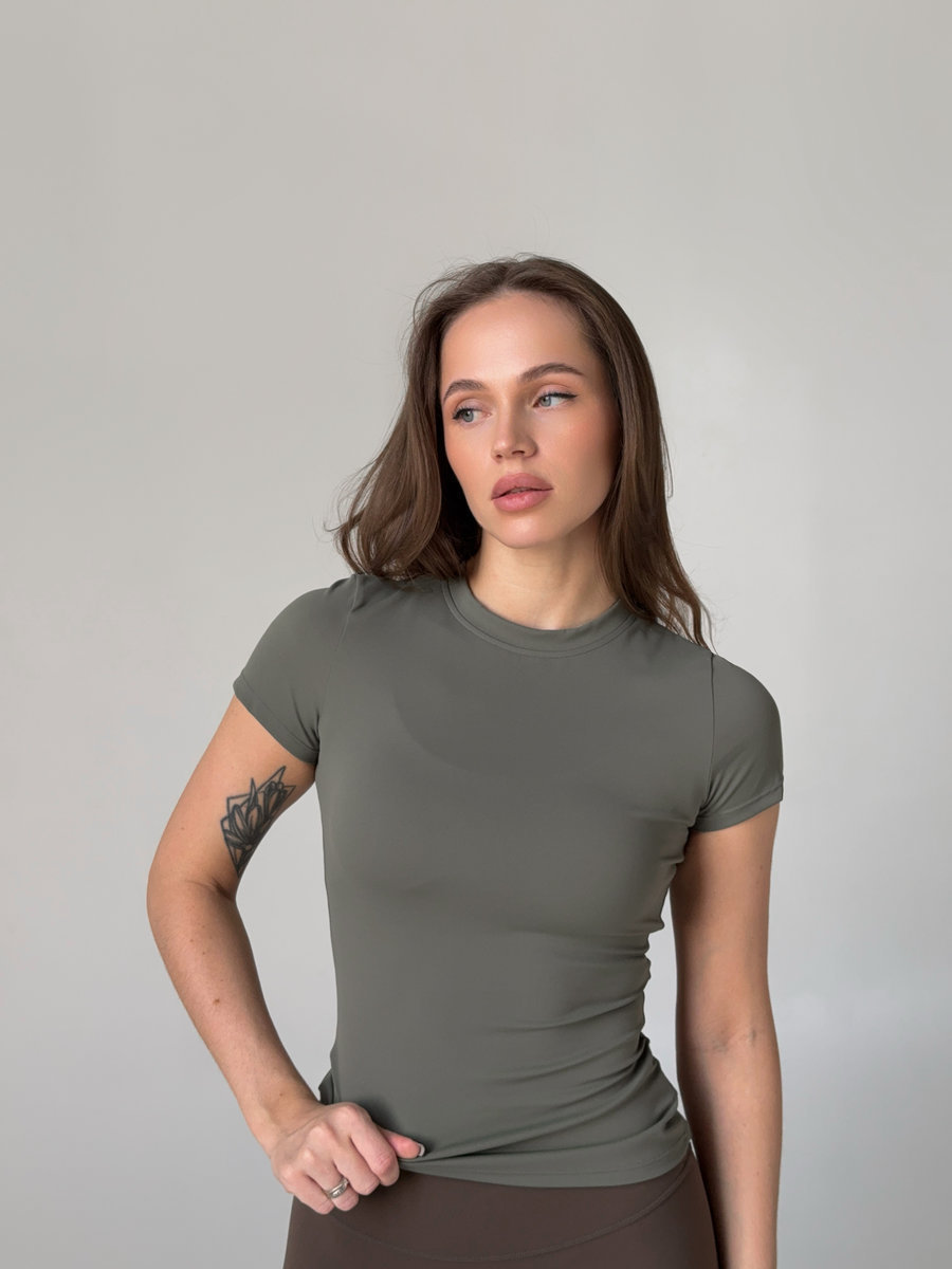 Футболка в стиле Skims, приталенная с короткими рукавами для спорта