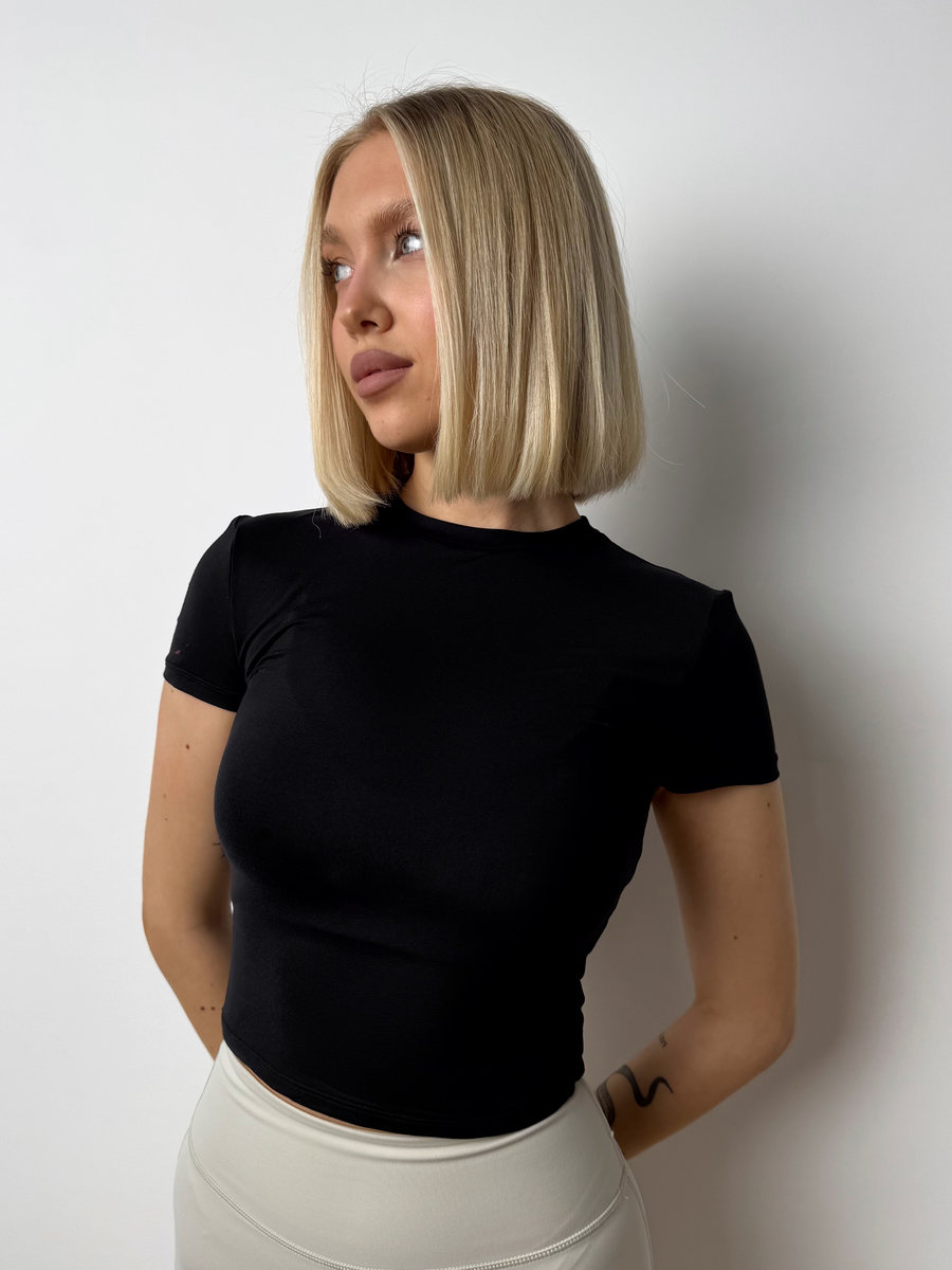 Футболка укороченная приталенная для фитнеса