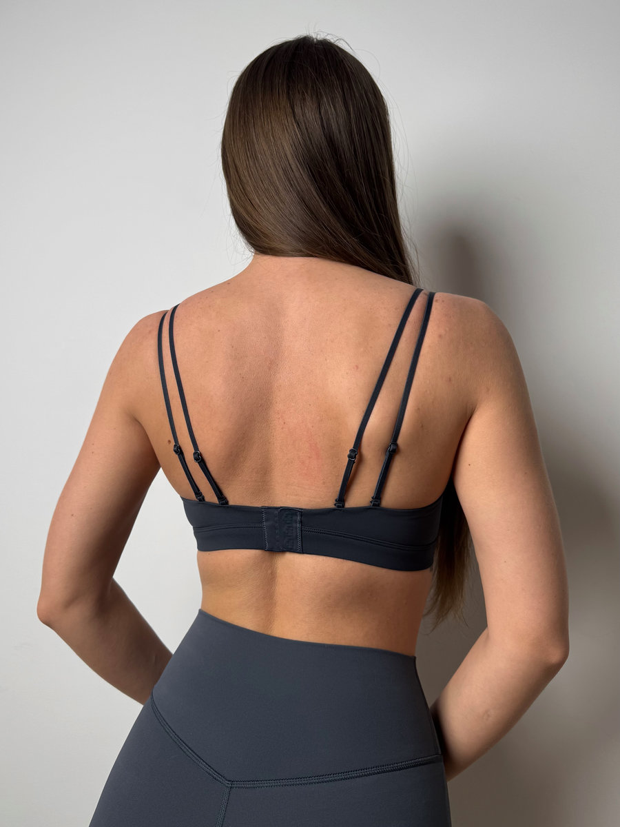 Бра Skin с отверстием в зоне декольте