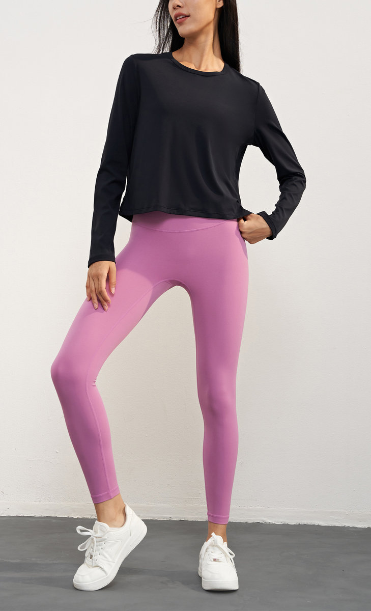 Лонгслив спортивный средней длины