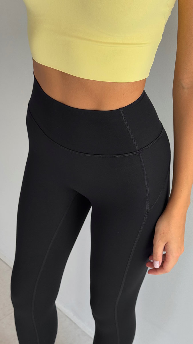 Легинсы с моделиющими линиями и лазерным срезом (Высокая посадка)