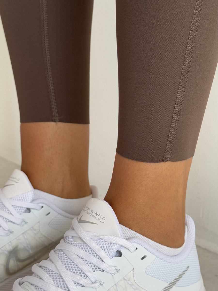 Легинсы с моделиющими линиями и лазерным срезом (Высокая посадка)