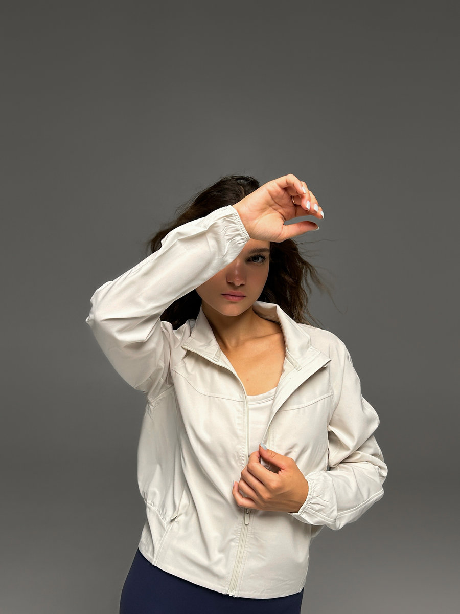 Олимпийка на молнии средней длины