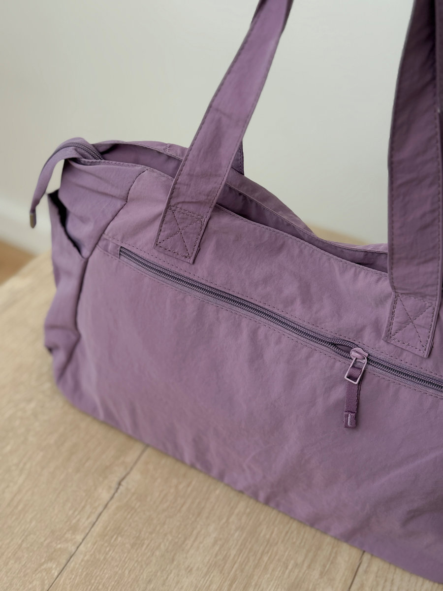 Вместительная женская сумка  (лиловая)