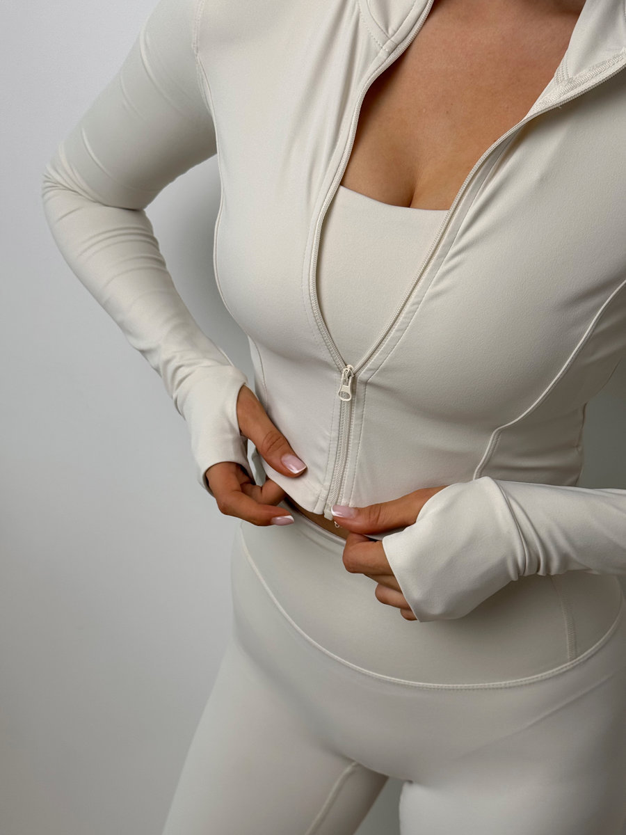 Спортивный укороченный рашгард на молнии