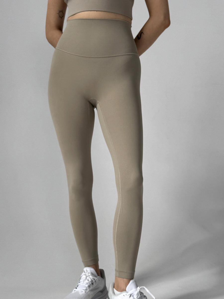 Лосины с высокой посадкой и потайным карманом на пояснице