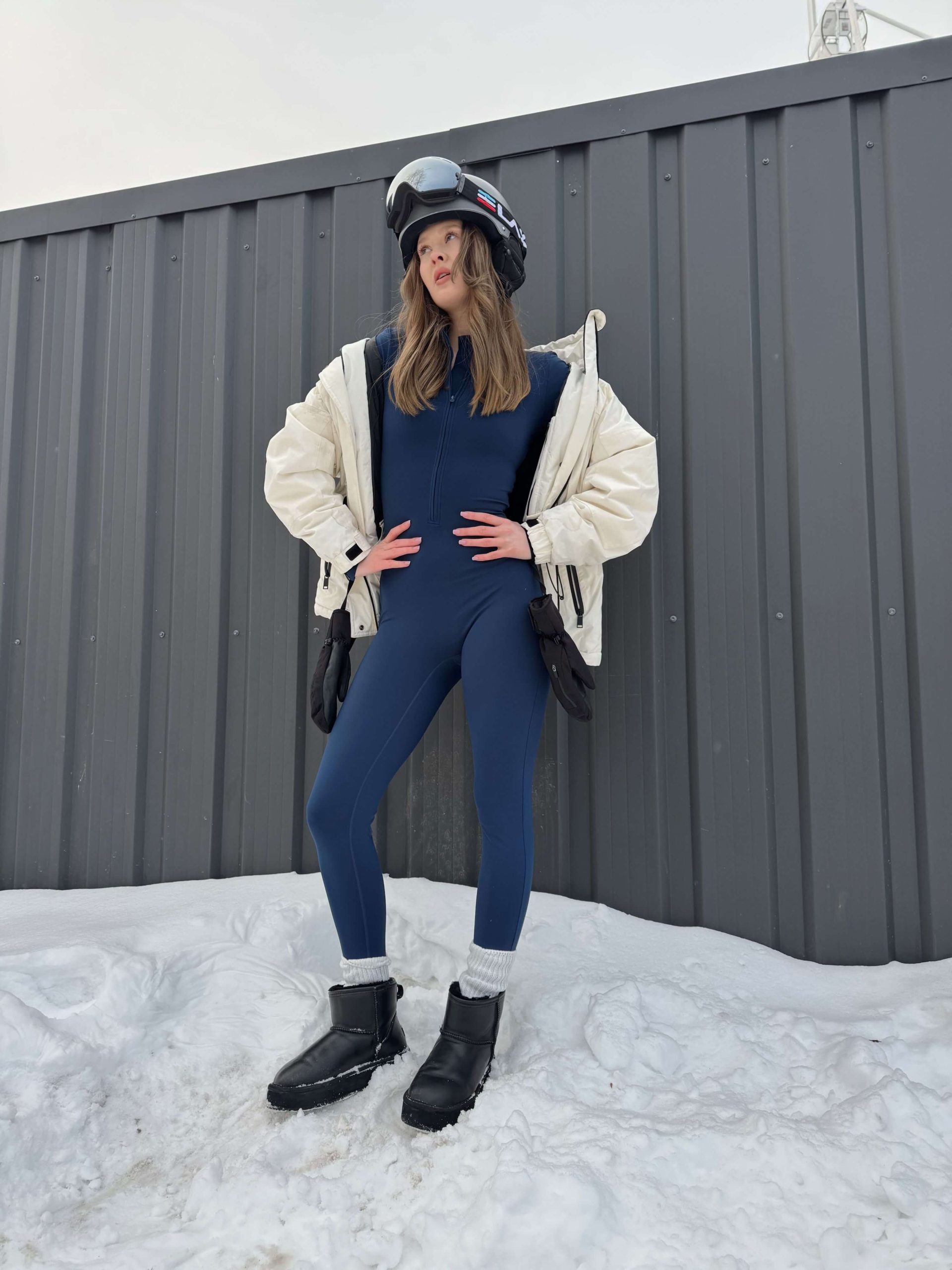 Утепленный комбинезон, чтобы согреться этой зимой