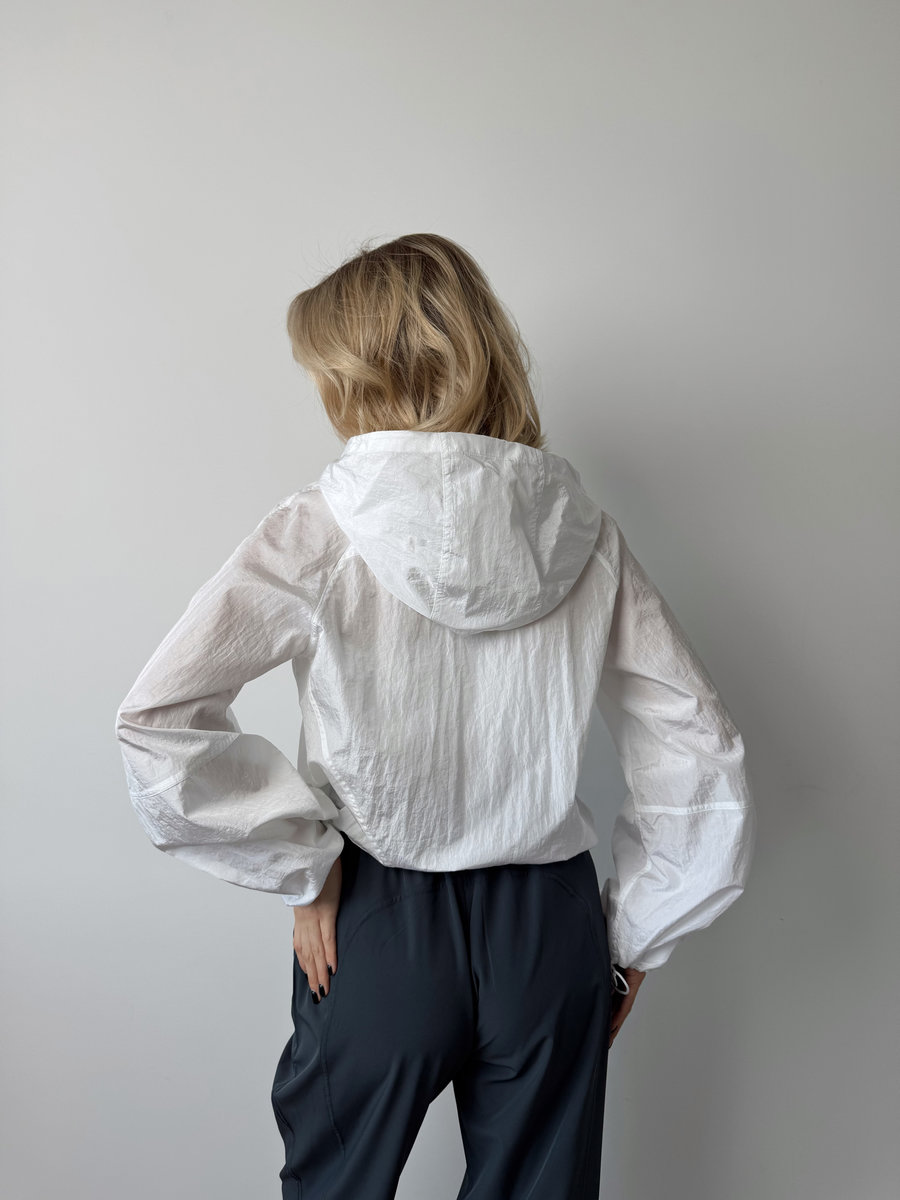 Олимпийка укороченная с капюшоном