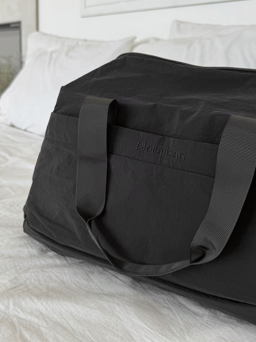 Трапециевидная женская сумка  (черная)