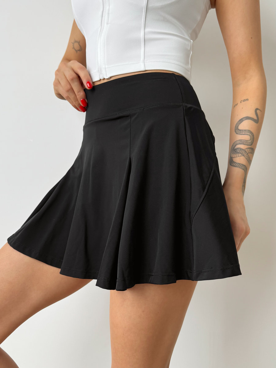 Спортивная юбка-шорты драпированная c карманом