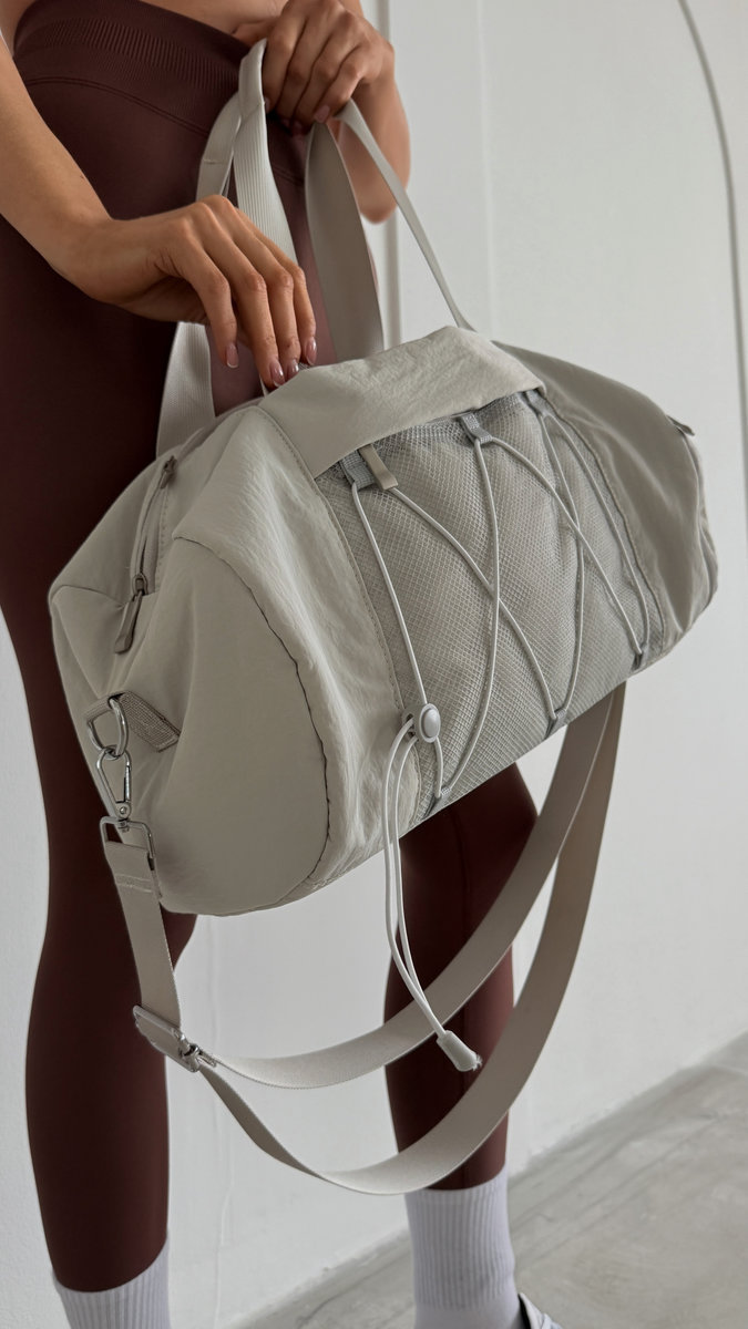 Компактная спортивная сумка для фитнеса (серая)