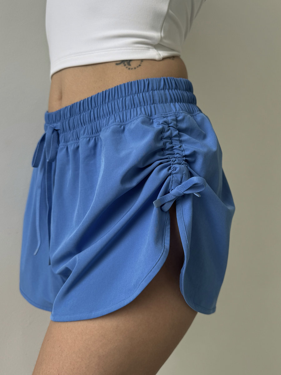 Спортивные шорты свободного кроя Side