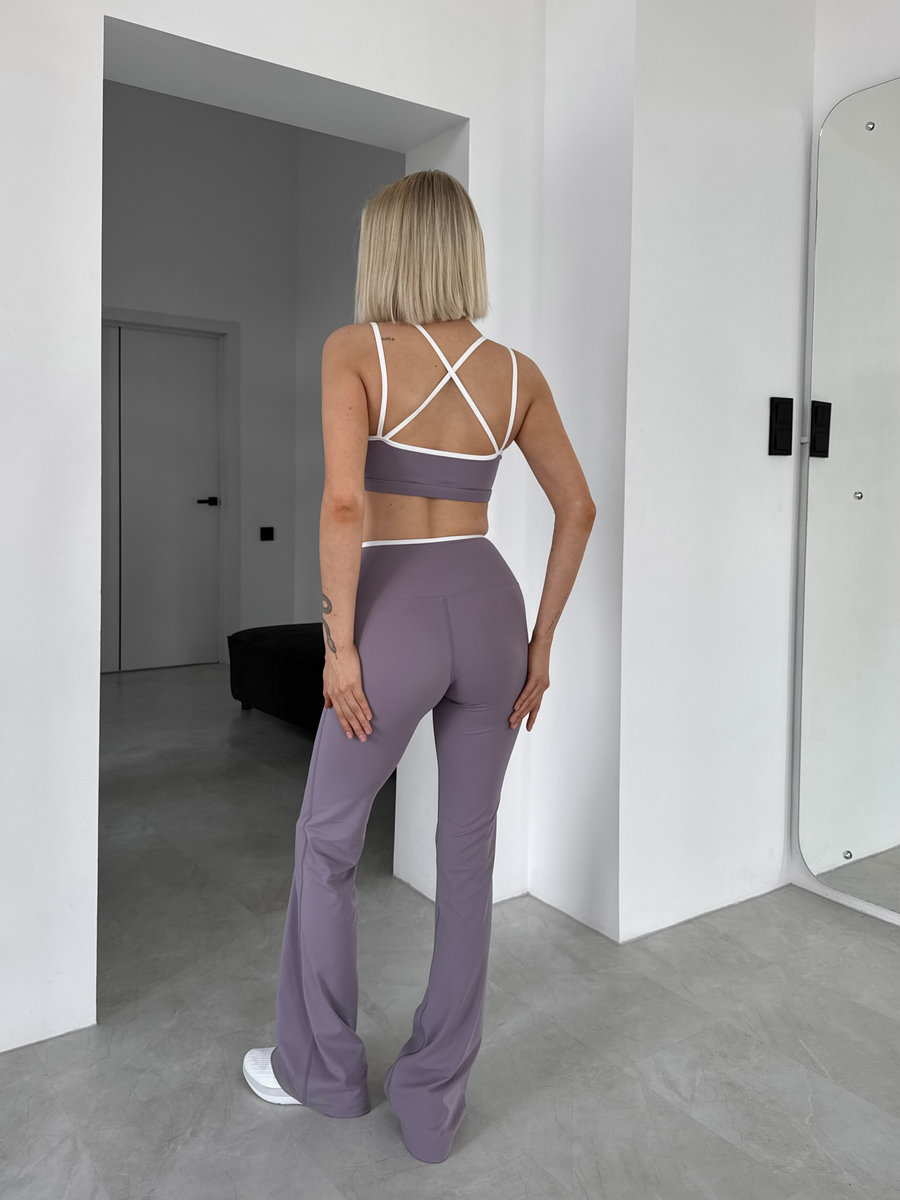 Топ с контрастной окантовкой и тонкими бретелями Contrast Flare (Без застежки)