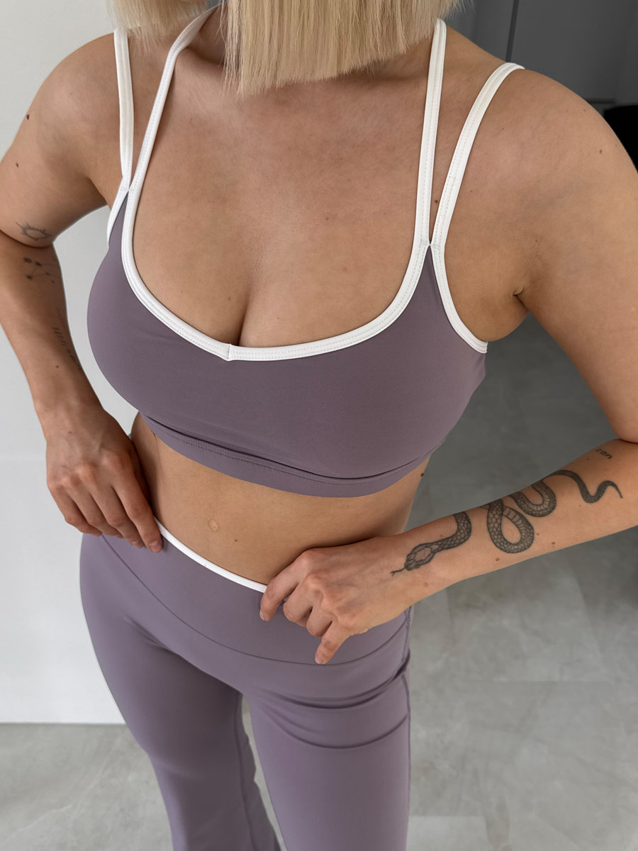 Топ с контрастной окантовкой и тонкими бретелями Contrast Flare (Без застежки)