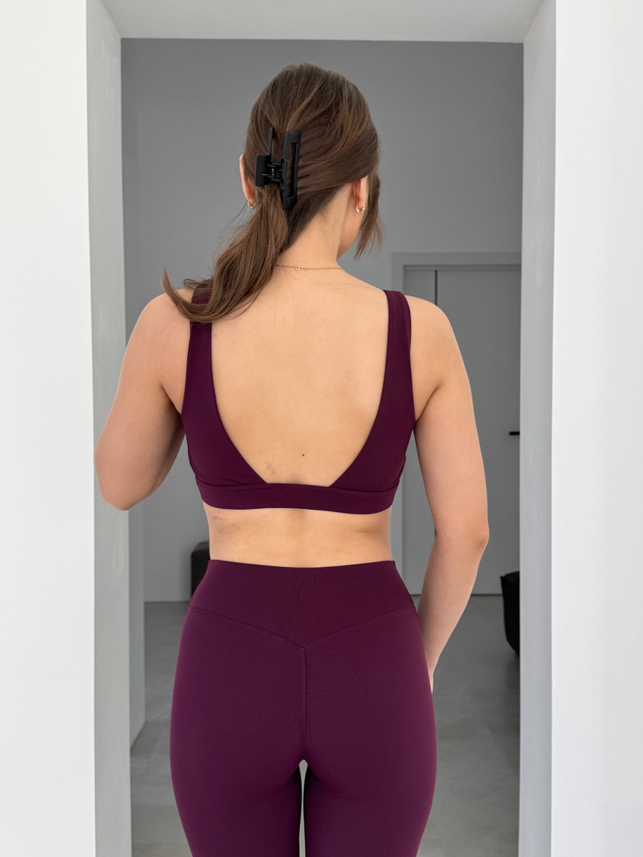 Топ Double Square с прямоугольным вырезом