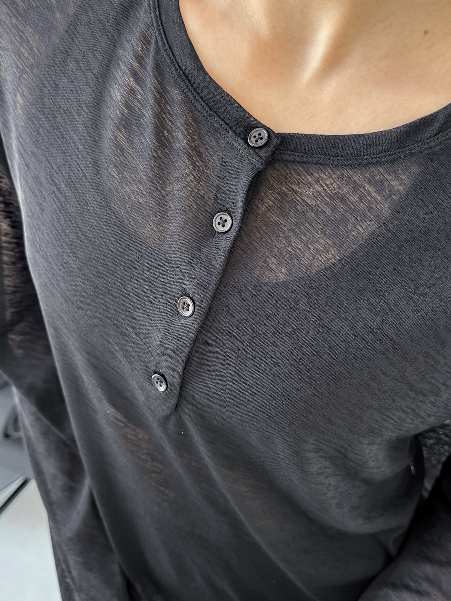 Лонгслив полупрозрачный с пуговицами спереди Sheer Breeze