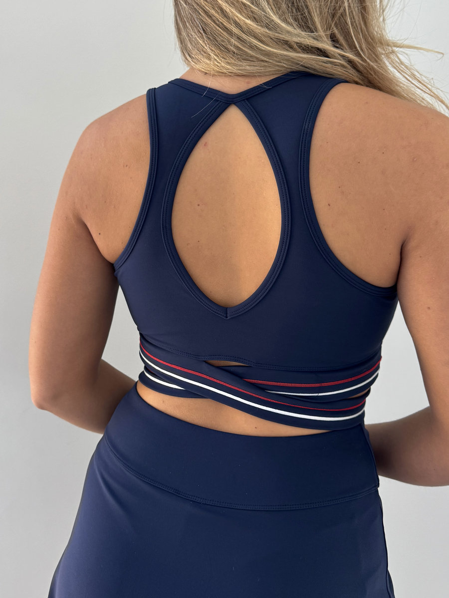 Спортивный топ с вырезами на спине и по бокам CrossWrap