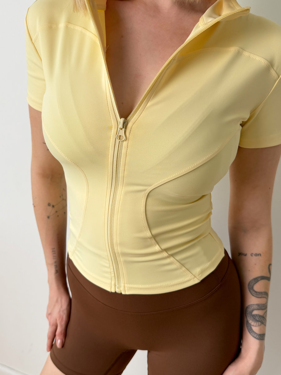 Футболка укороченная с молнией на груди и воротником стойкой Contour Zip Top