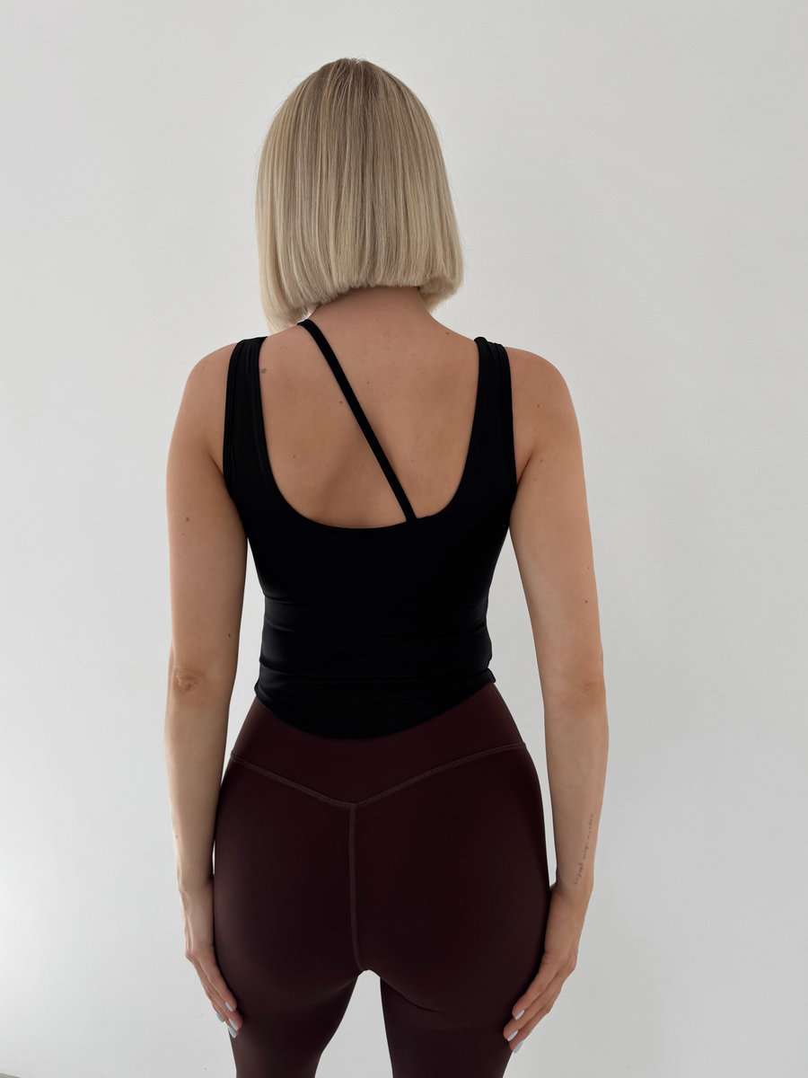 Майка-топ с тонкой бретелью и изящной драпировкой по бокам Drape U-Back Top