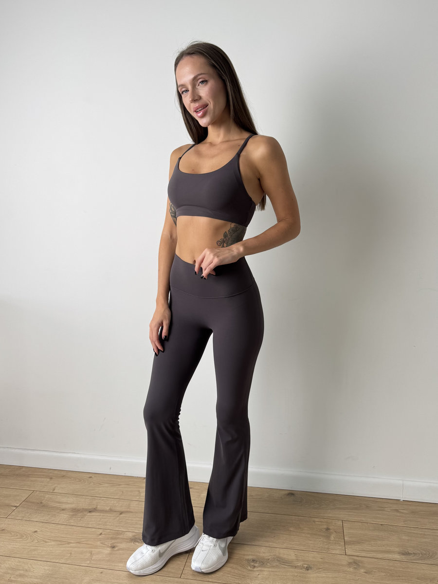 Топ c тонкими бретелями между лопаток Taper Strap
